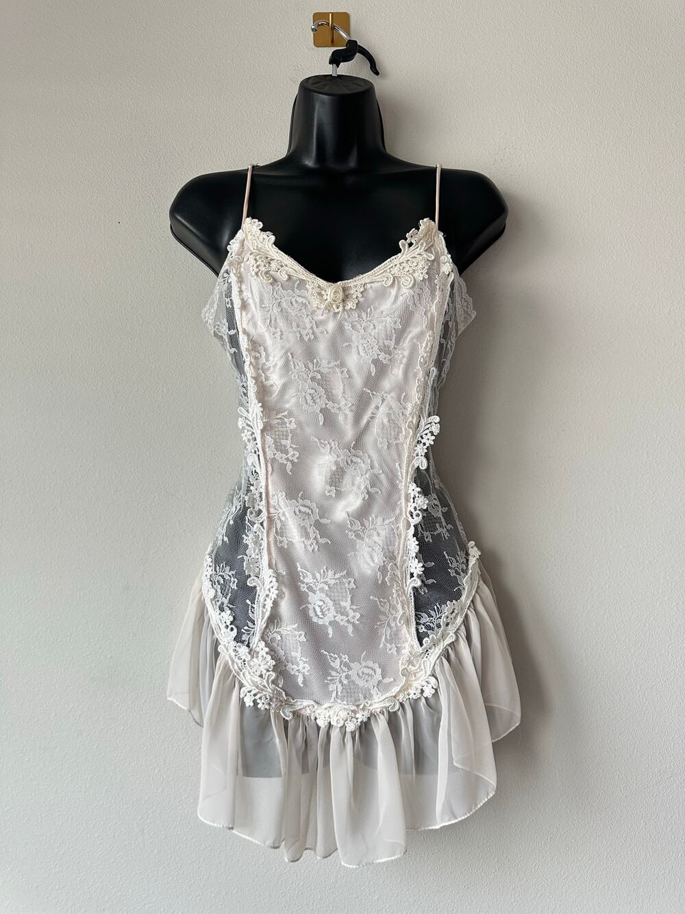 Elegant Lace-Trim Ivory Chemise Slip